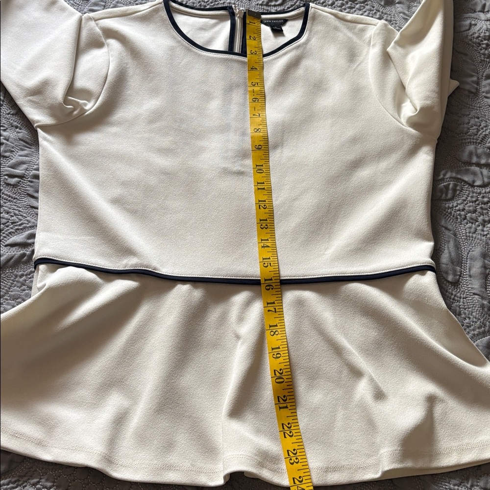 Ann Taylor Peplum Top Medium Cream Black Piping Long Sleeve Career Chic - Picture 11 of 13